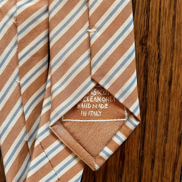 Brioni Men’s Salmon and Grey Striped Silk Neck Tie. Excellent condition - Picture 4 of 4